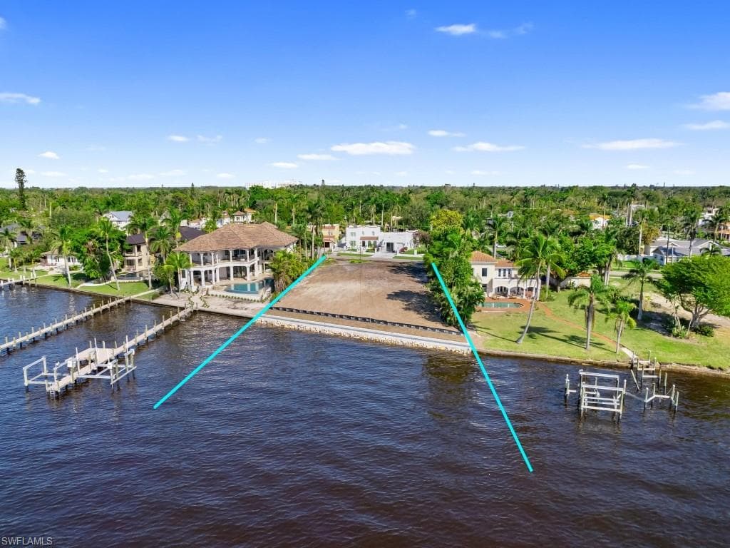 2860 Valencia WAY FORT MYERS, FL 33901