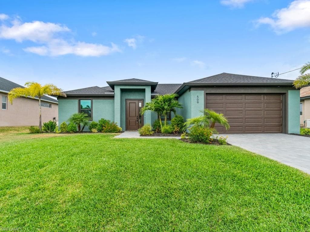 509 8th CT CAPE CORAL, FL 33991