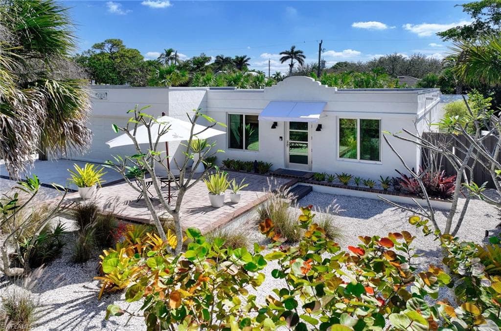 1212 10th AVE N NAPLES, FL 34102