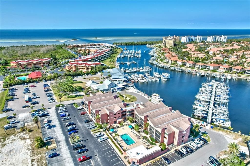 3160 Matecumbe Key RD 212 PUNTA GORDA, FL 33955