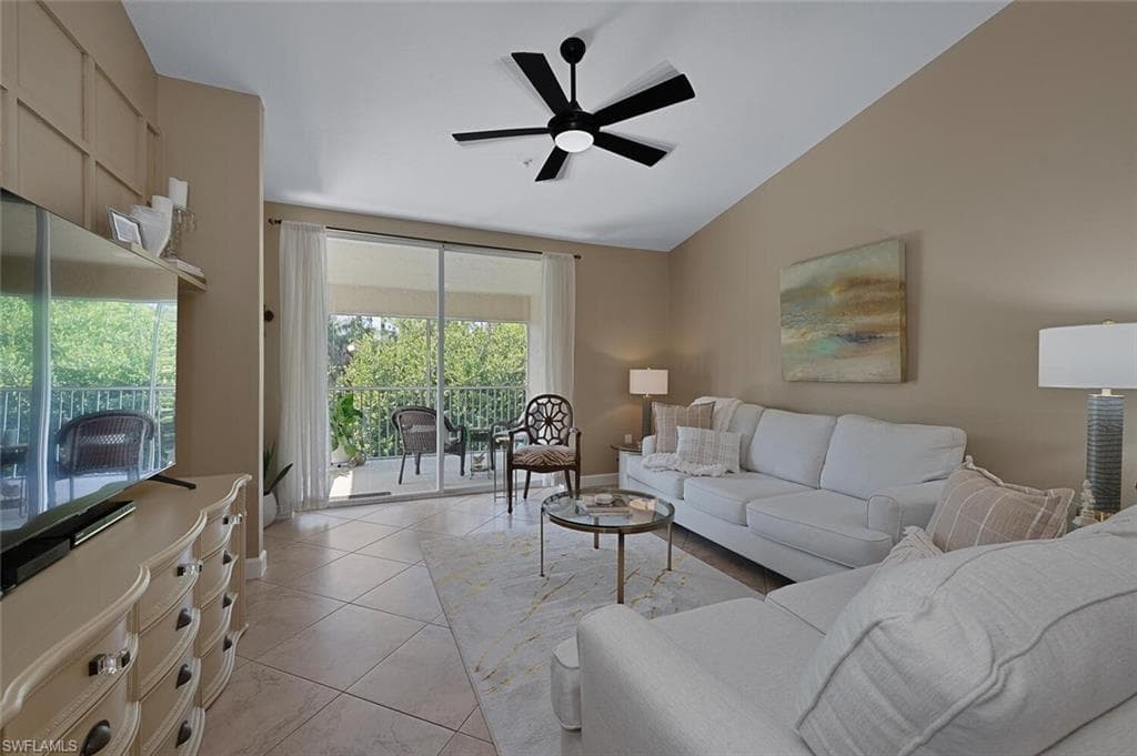 6635 Huntington Lakes CIR 203 NAPLES, FL 34119
