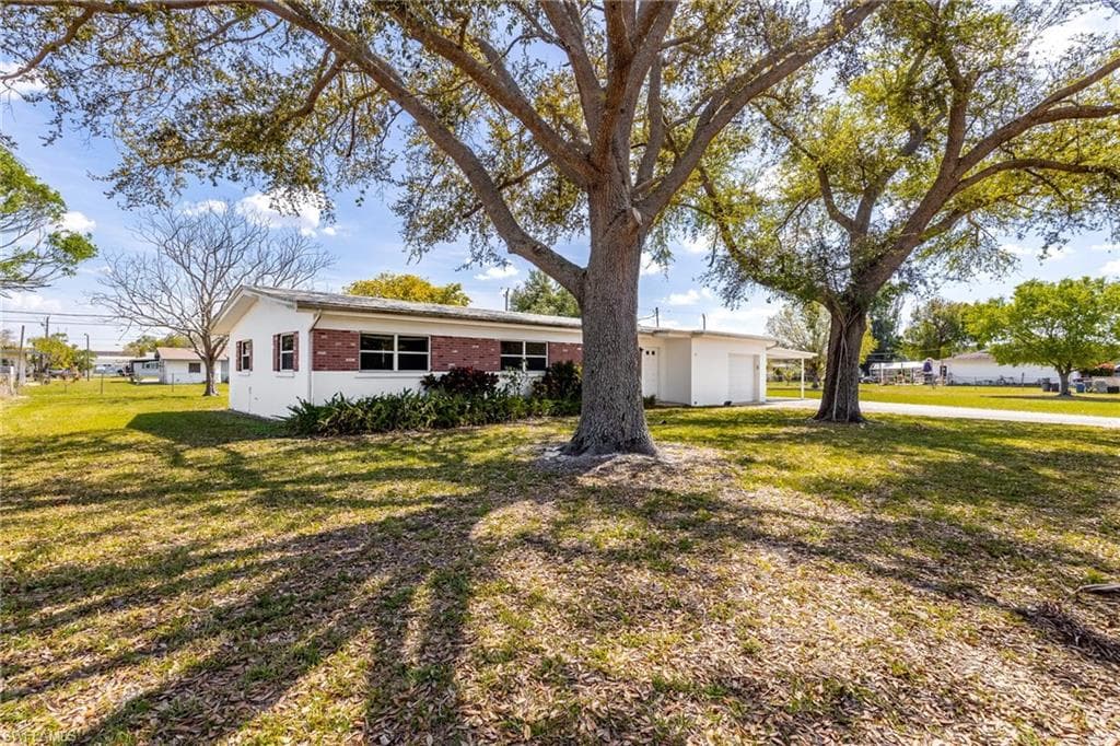 4641 Underwood DR FORT MYERS, FL 33905