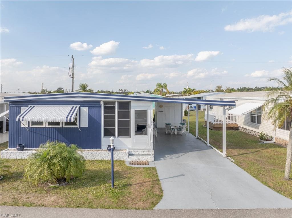 3389 Rainbow LN NORTH FORT MYERS, FL 33903