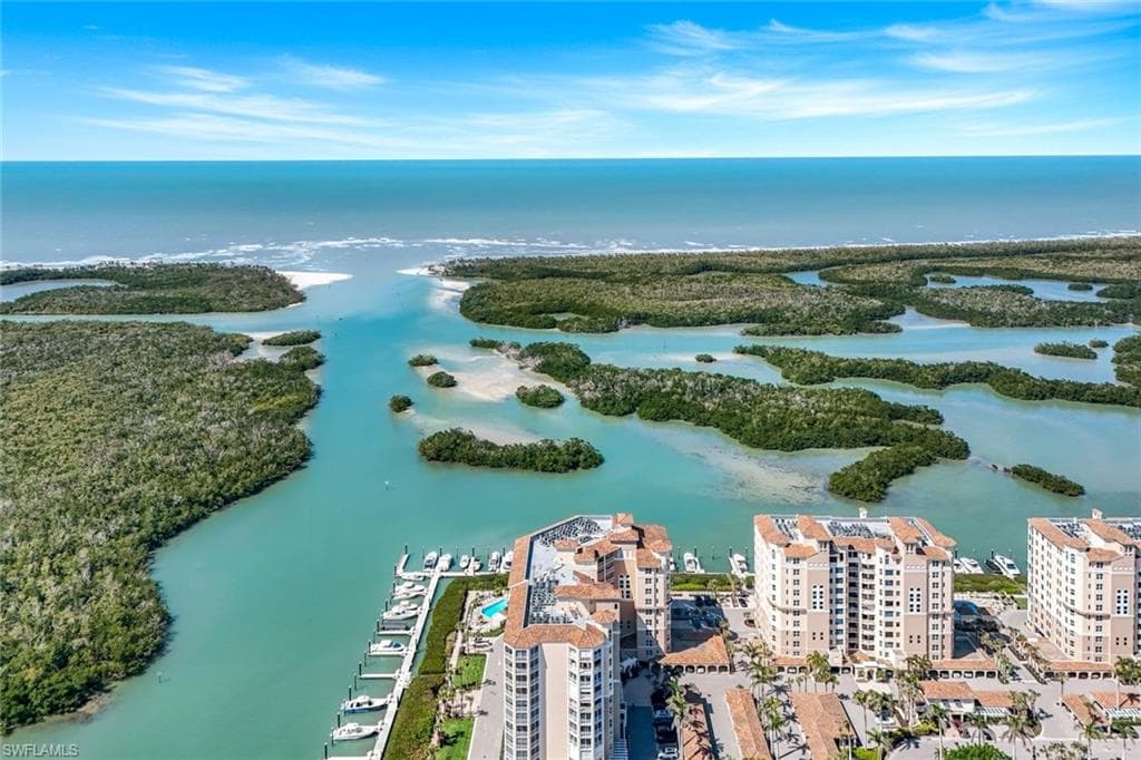 425 Dockside DR 604 NAPLES, FL 34110