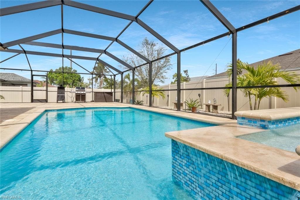 2703 NE 7th AVE CAPE CORAL, FL 33909