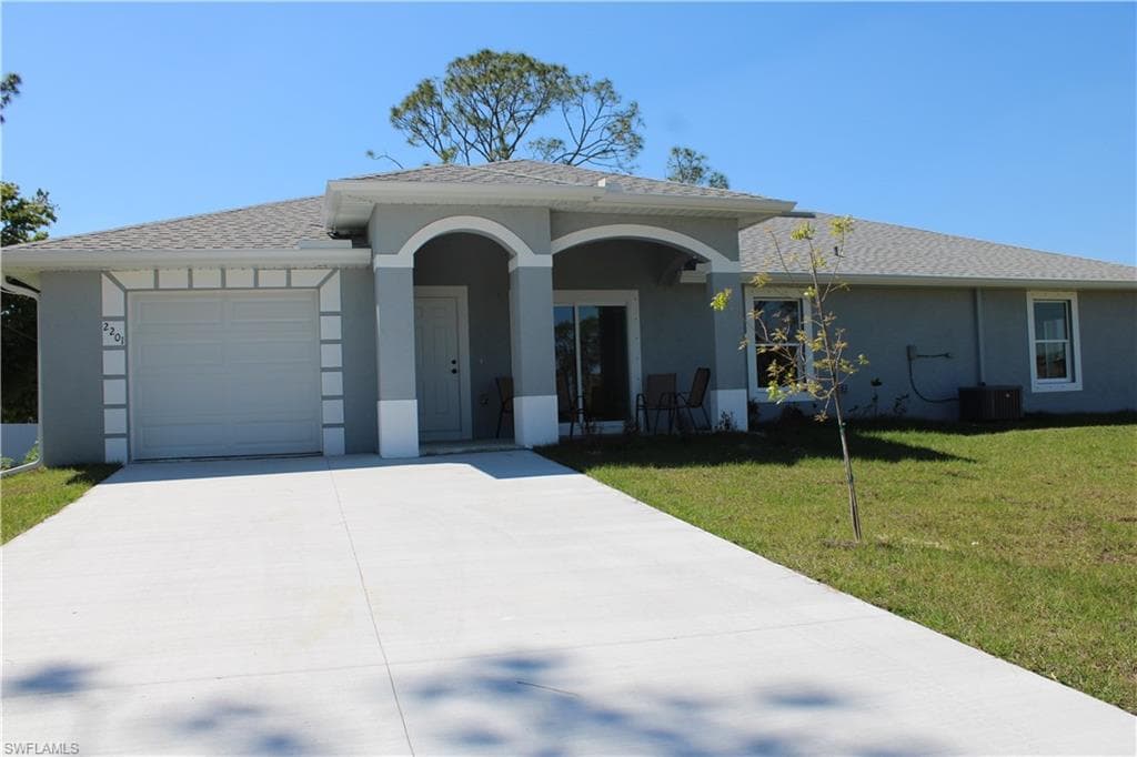2201 BUNKER RD LEHIGH ACRES, FL 33973