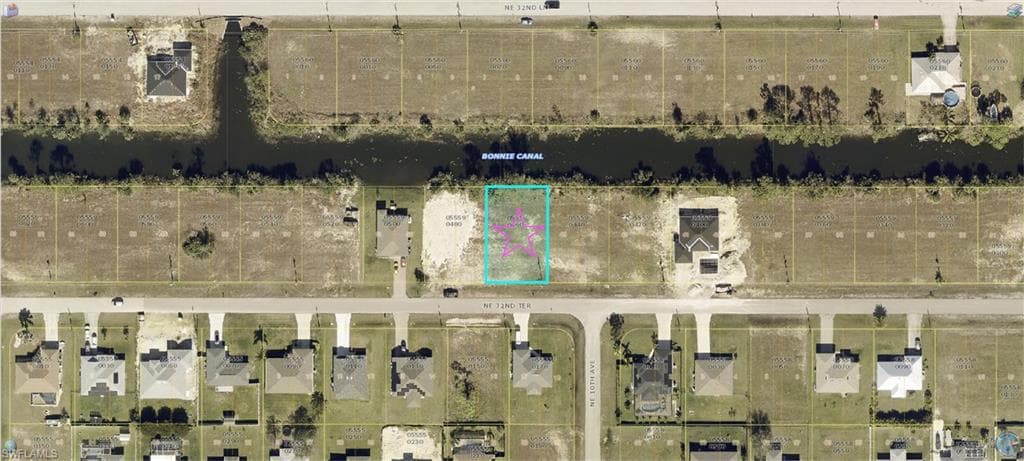 927 NE 32nd TER CAPE CORAL, FL 33909