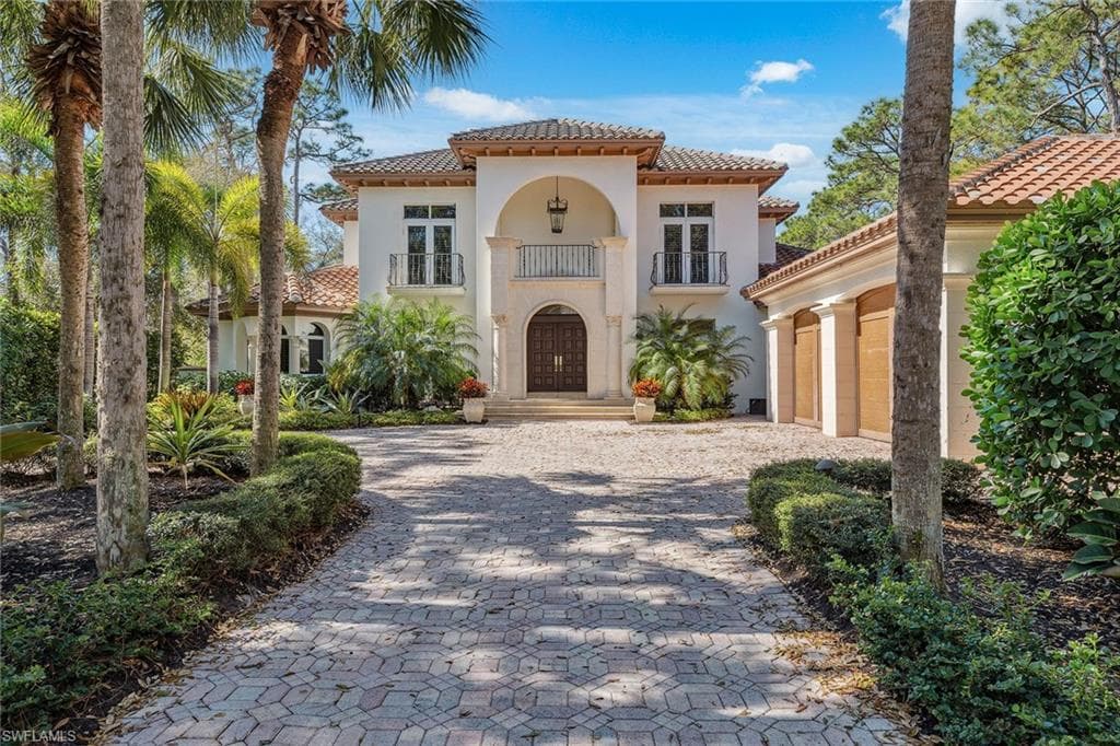 837 Barcarmil WAY NAPLES, FL 34110