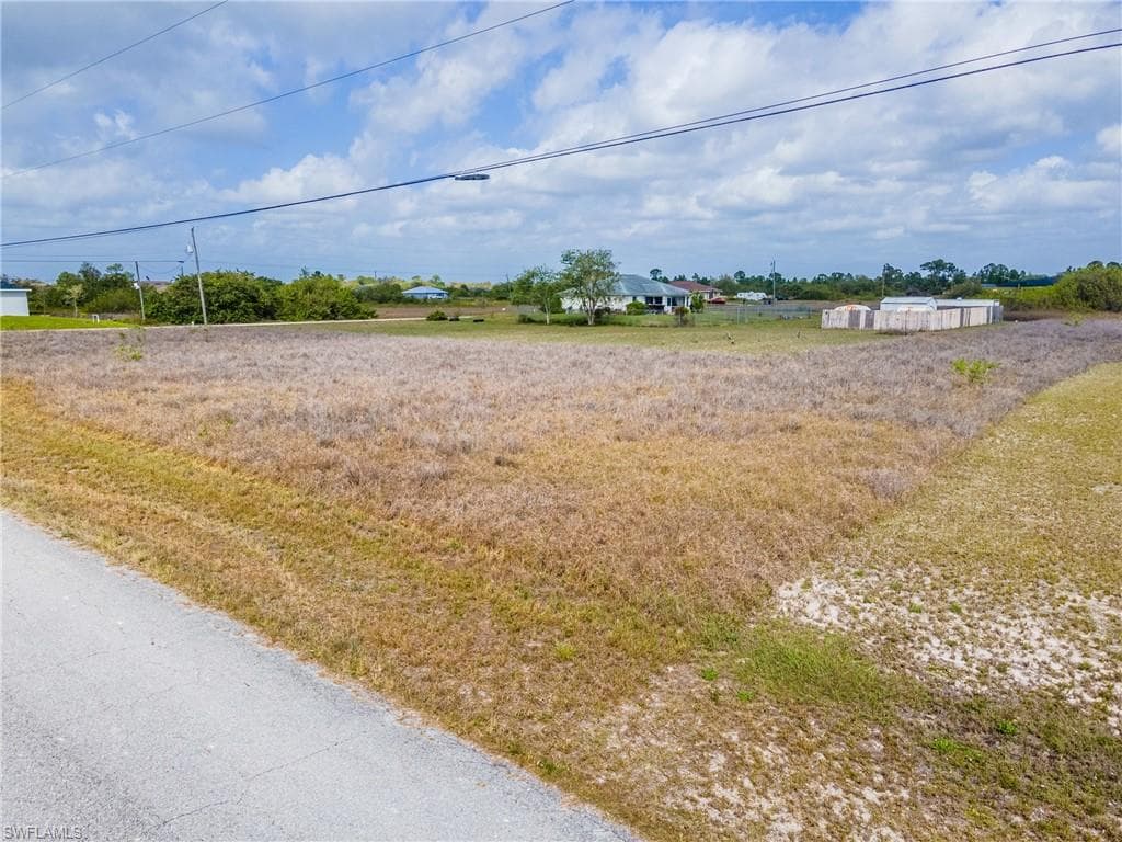 4405 E 15th ST LEHIGH ACRES, FL 33972