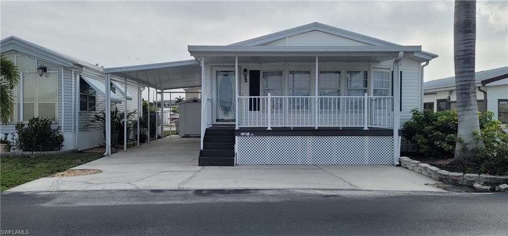 11073 Stardust DR FORT MYERS, FL 33908