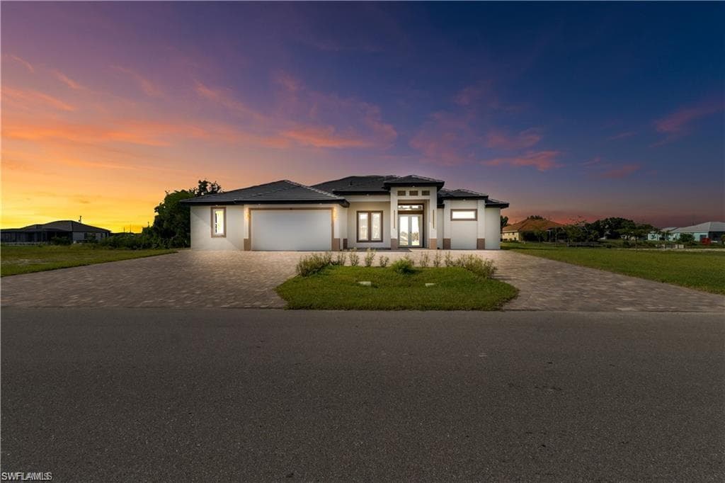 35 NE 5th TER CAPE CORAL, FL 33909
