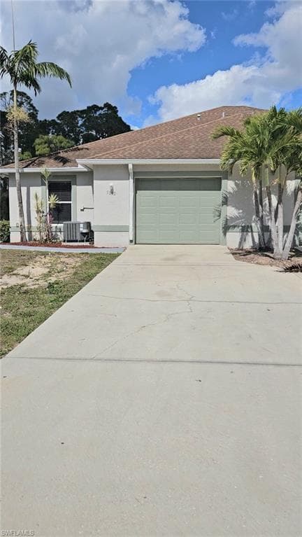5032 Locke LN LEHIGH ACRES, FL 33973