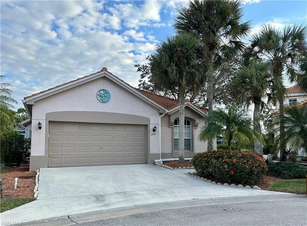 200 Lady Palm DR NAPLES, FL 34104