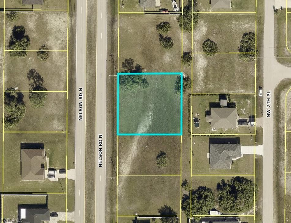 1633 Nelson RD N CAPE CORAL, FL 33993