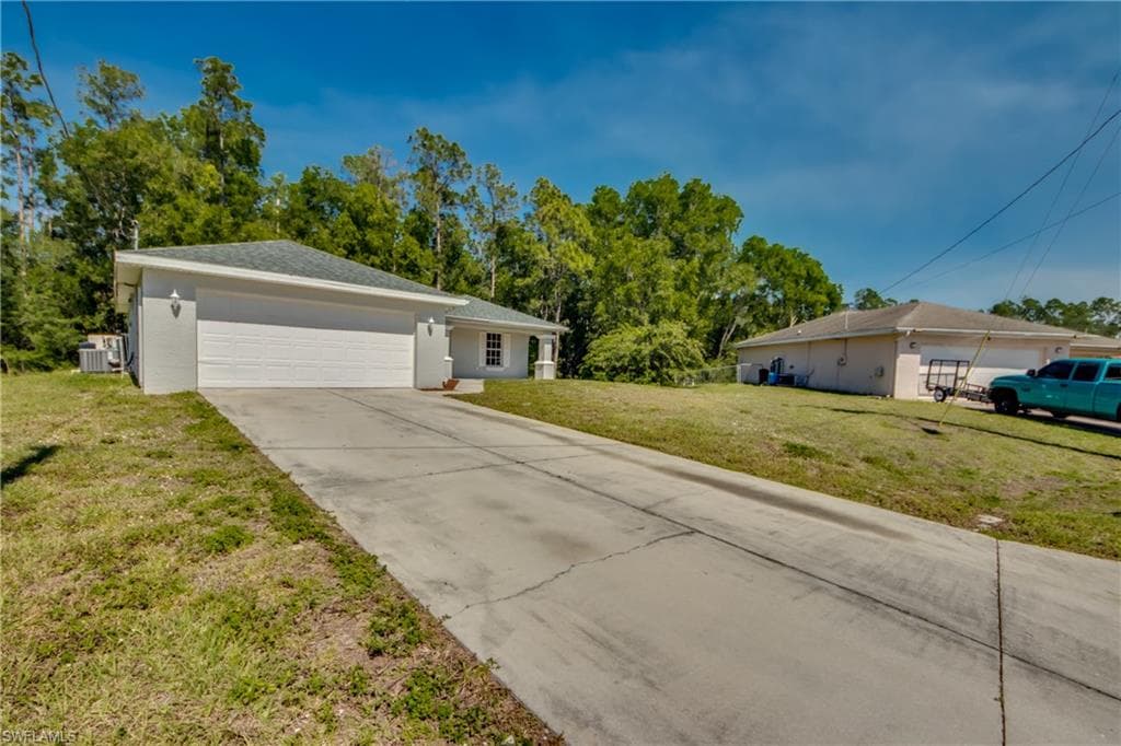 102 Nacelle CT LEHIGH ACRES, FL 33974