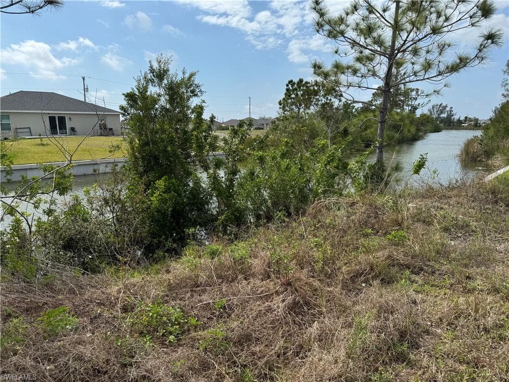 1904 NW 14th ST CAPE CORAL, FL 33993