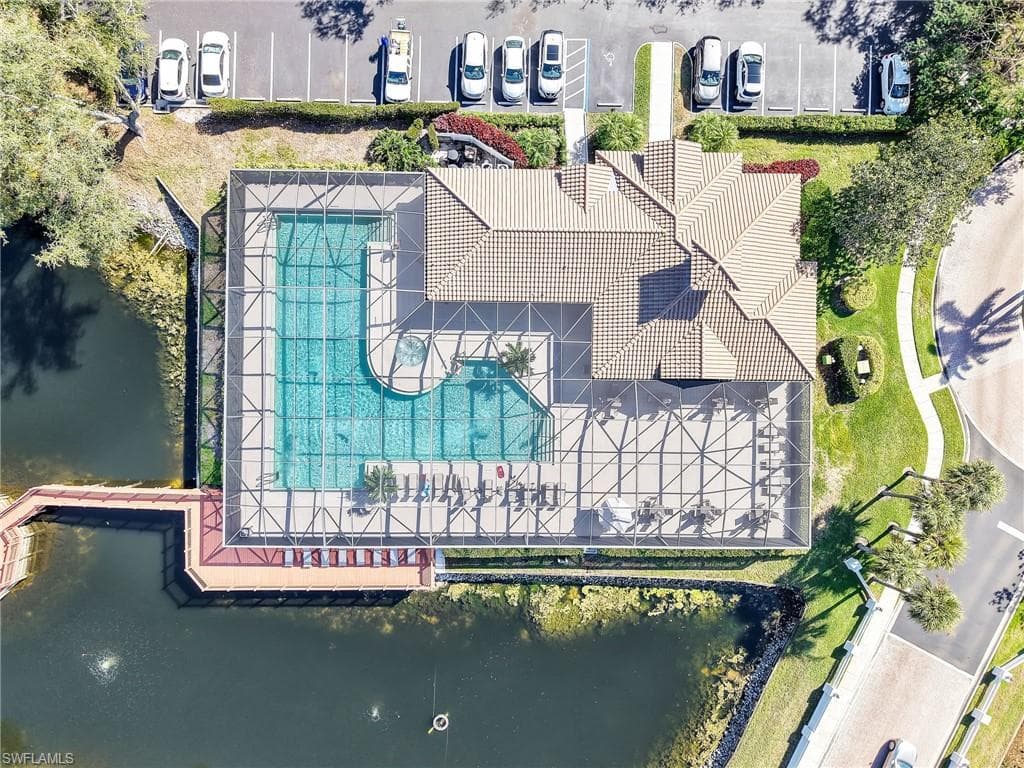 6843 Lantana Bridge RD 103 NAPLES, FL 34109