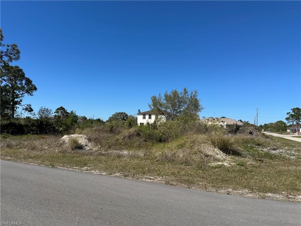 3314 10th ST W LEHIGH ACRES, FL 33971