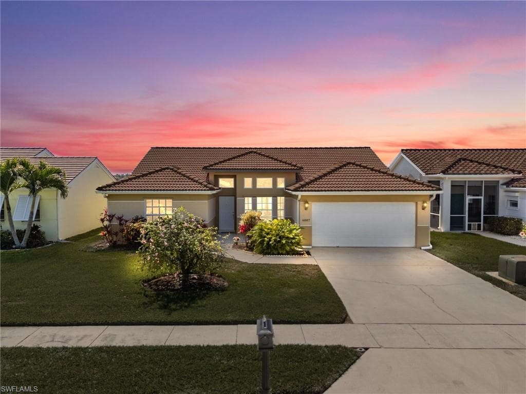 6887 Mill Pond CIR NAPLES, FL 34109