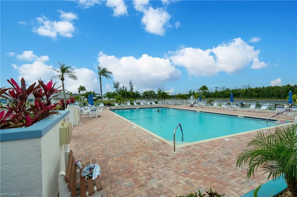 10469 Winchester CT FORT MYERS, FL 33908