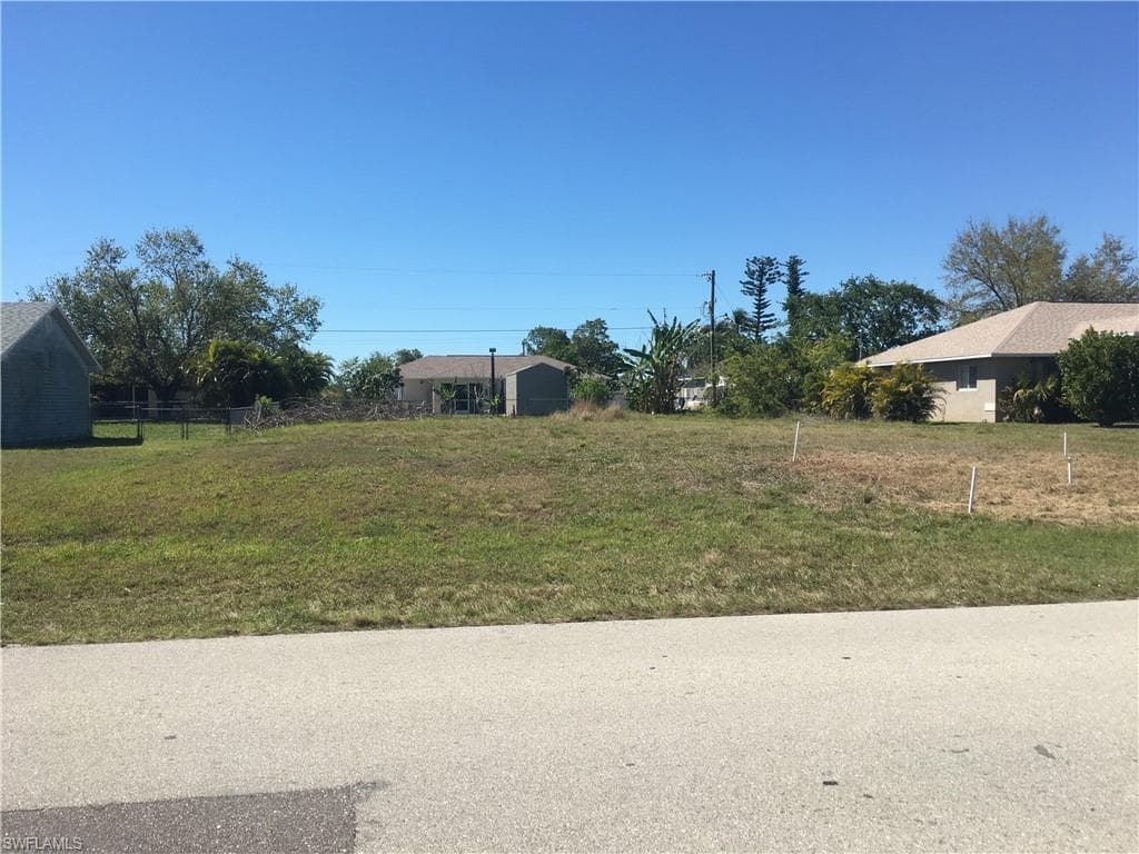408 NE 24th AVE CAPE CORAL, FL 33909