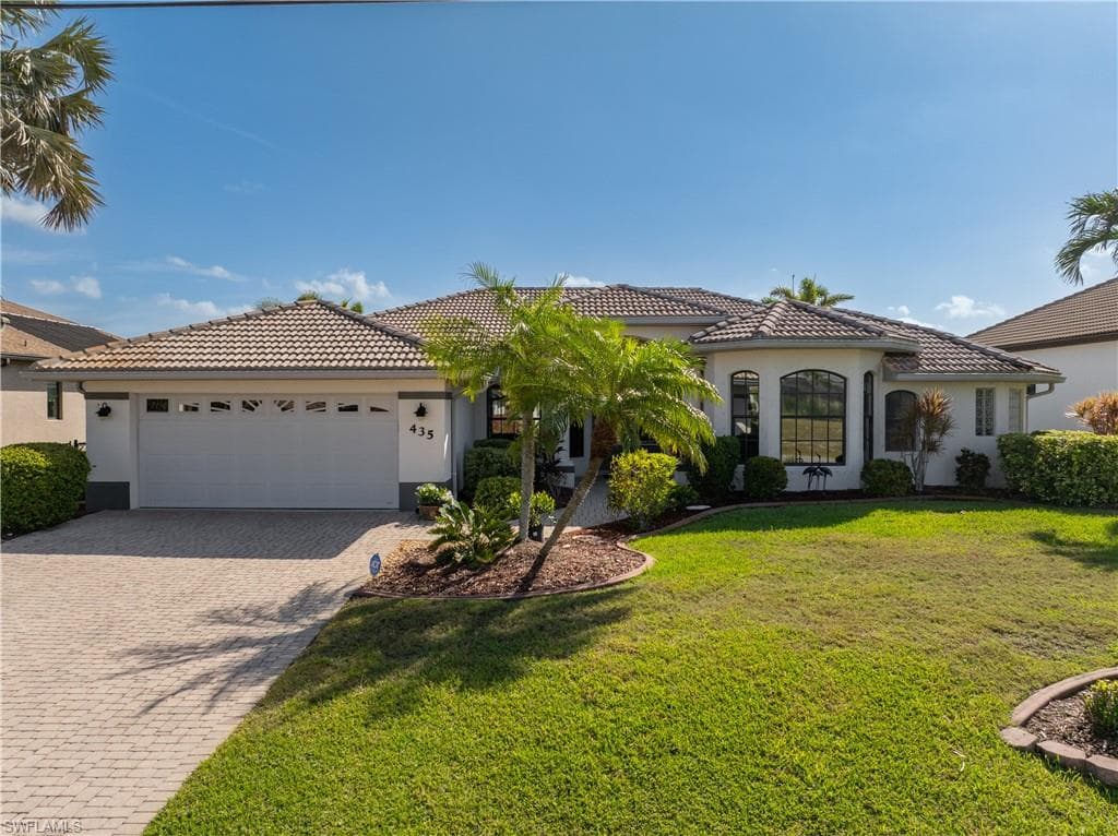435 SW 38th PL CAPE CORAL, FL 33991