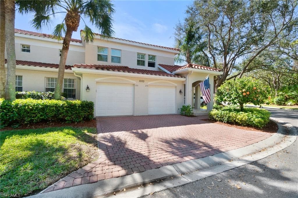 1000 L Ambiance CIR 103 NAPLES, FL 34108