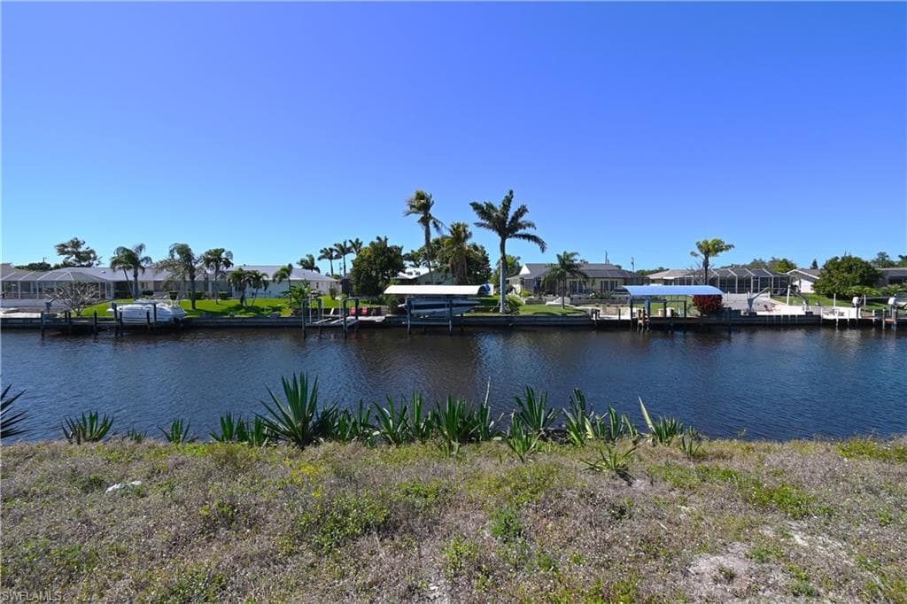 3114 SE 10th PL CAPE CORAL, FL 33904