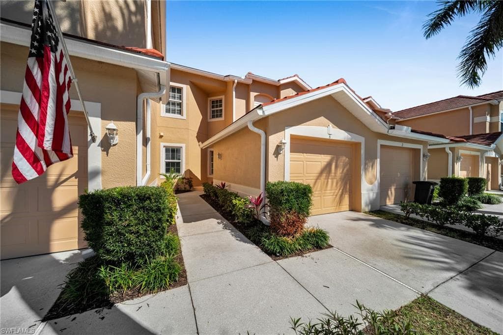 13225 Silver Thorn LOOP 302 NORTH FORT MYERS, FL 33903