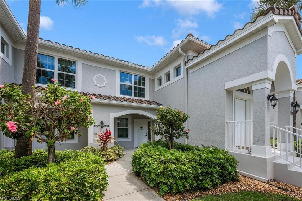 9271 Spring Run BLVD 2506 ESTERO, FL 34135