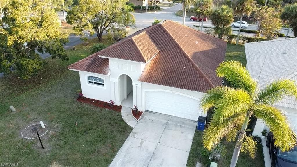 11285 La Coruna LN BONITA SPRINGS, FL 34135