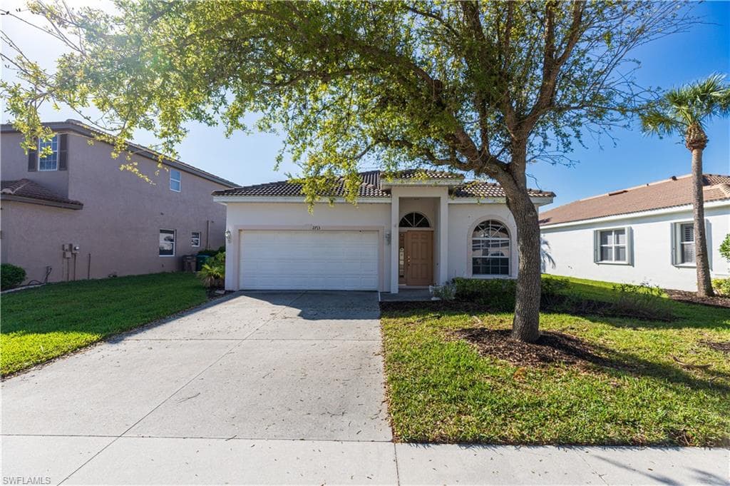 2713 Blue Cypress Lake CT CAPE CORAL, FL 33909
