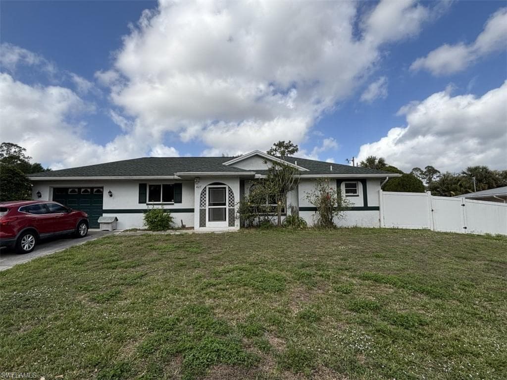 427 Hamilton AVE LEHIGH ACRES, FL 33972