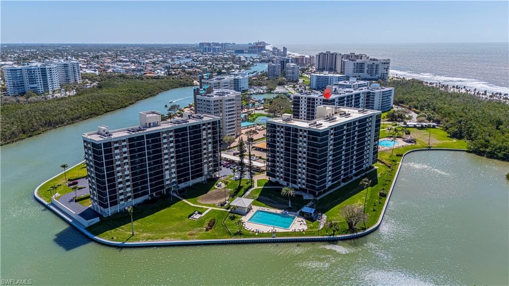 15 Bluebill AVE 803 NAPLES, FL 34108