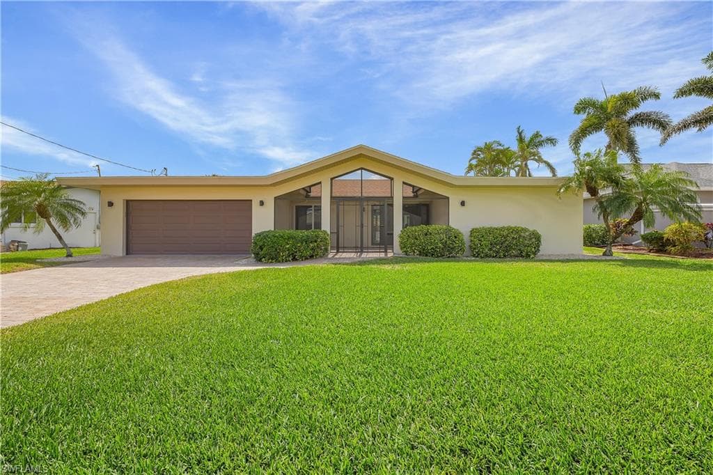 1716 SE 40th TER CAPE CORAL, FL 33904