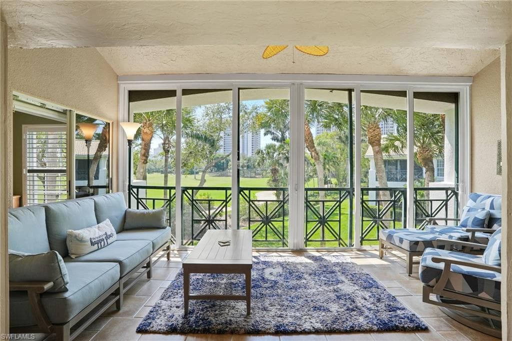 6820 San Marino DR 608B NAPLES, FL 34108