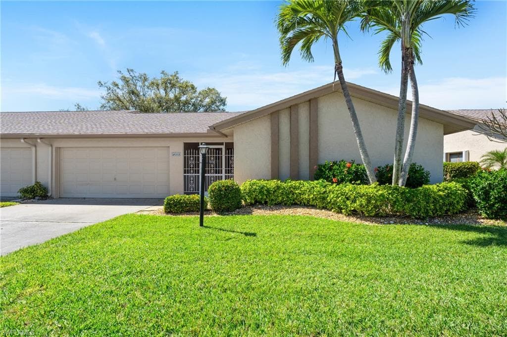5689 Balkan CT FORT MYERS, FL 33919