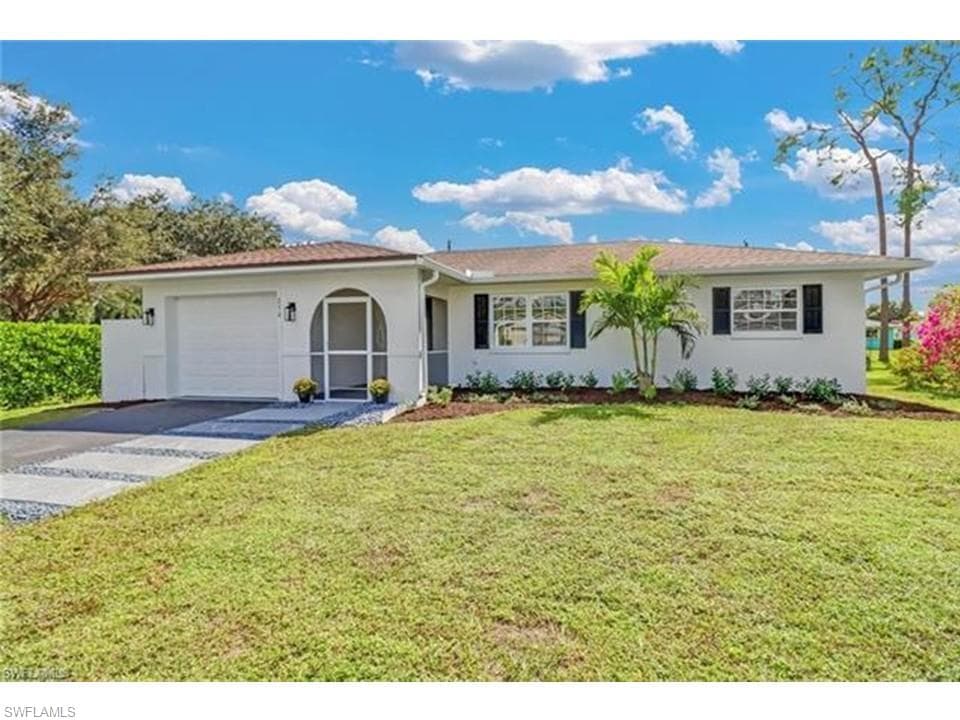250 Willowick DR NAPLES, FL 34110