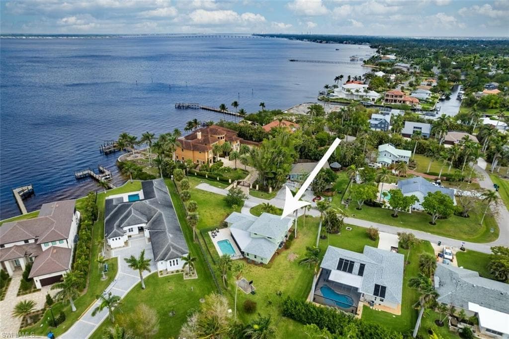 512 Peck AVE FORT MYERS, FL 33919