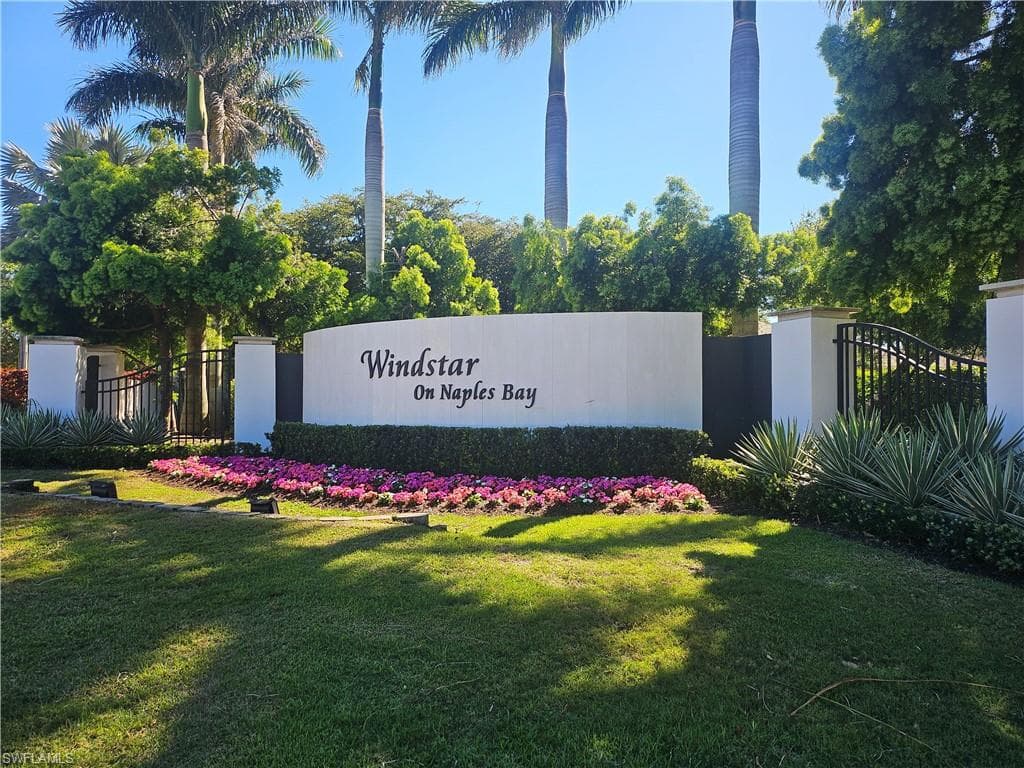 2124 Paget CIR 1 NAPLES, FL 34112