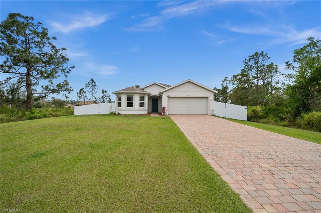 491 Woodman DR LEHIGH ACRES, FL 33972