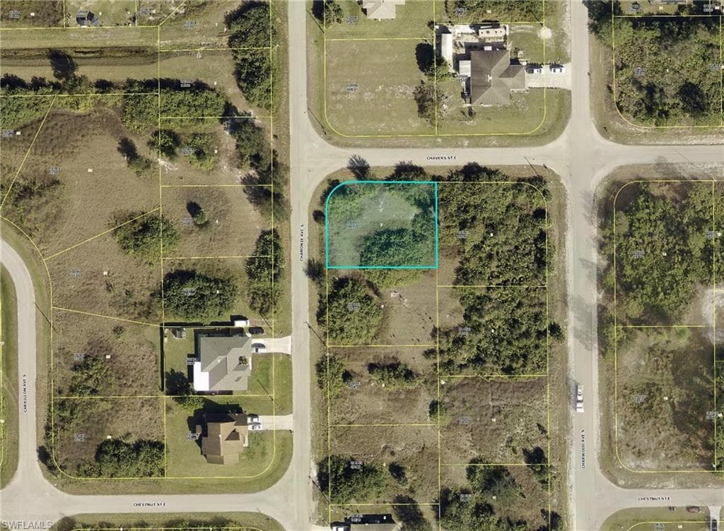 415 Chamonix AVE S LEHIGH ACRES, FL 33974