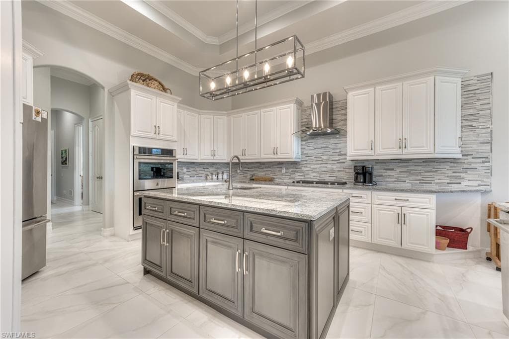 23084 Shady Knoll DR