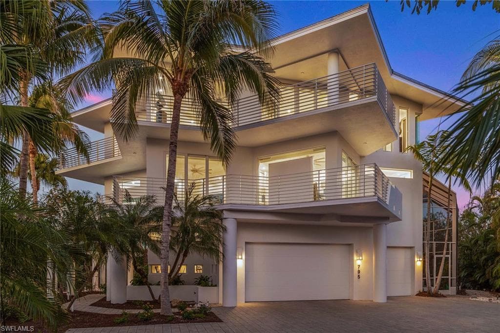 795 Waterside DR MARCO ISLAND, FL 34145