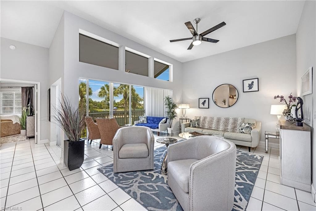 2550 Citrus Lake DR W201 NAPLES, FL 34109