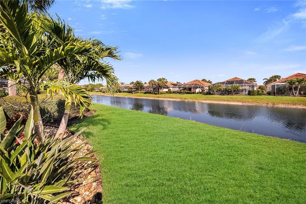 3563 El Verdado CT NAPLES, FL 34109