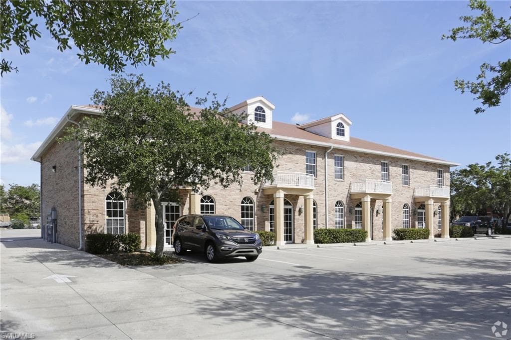 4707 Enterprise AVE NAPLES, FL 34104