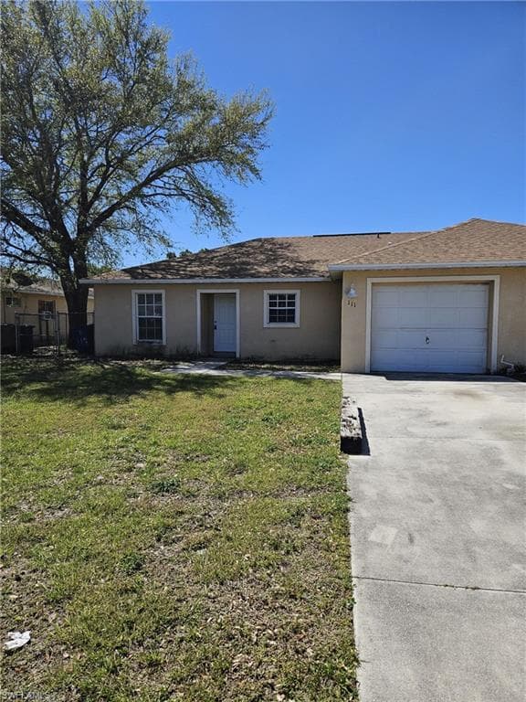 111 Pine LN LEHIGH ACRES, FL 33973