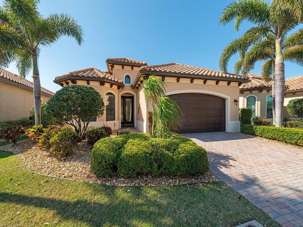 9308 Isla Bella CIR BONITA SPRINGS, FL 34135