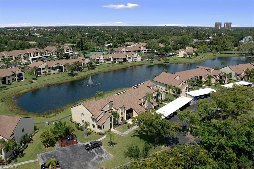 8565 Charter Club CIR 7 FORT MYERS, FL 33919